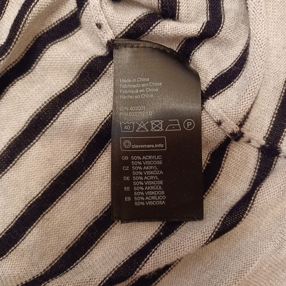 {H&M} Striped Tunic - Picture 3 of 4